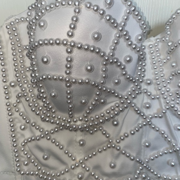 Ellaci Pearls Beaded Busty Crop Top. Not worn once! Sizing chart included - Picture 2 of 5